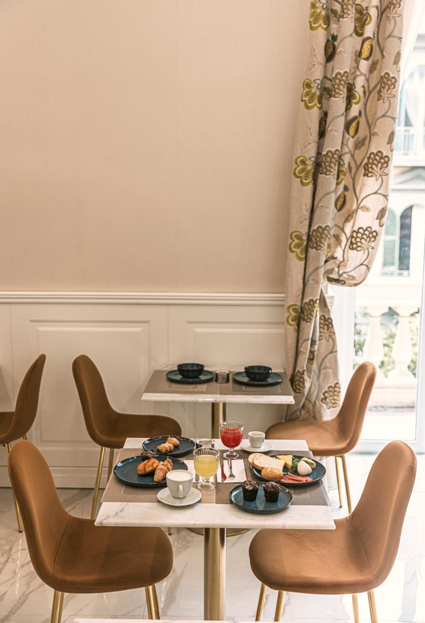 Gentile Suite & Spa Vomero Napels Buitenkant foto
