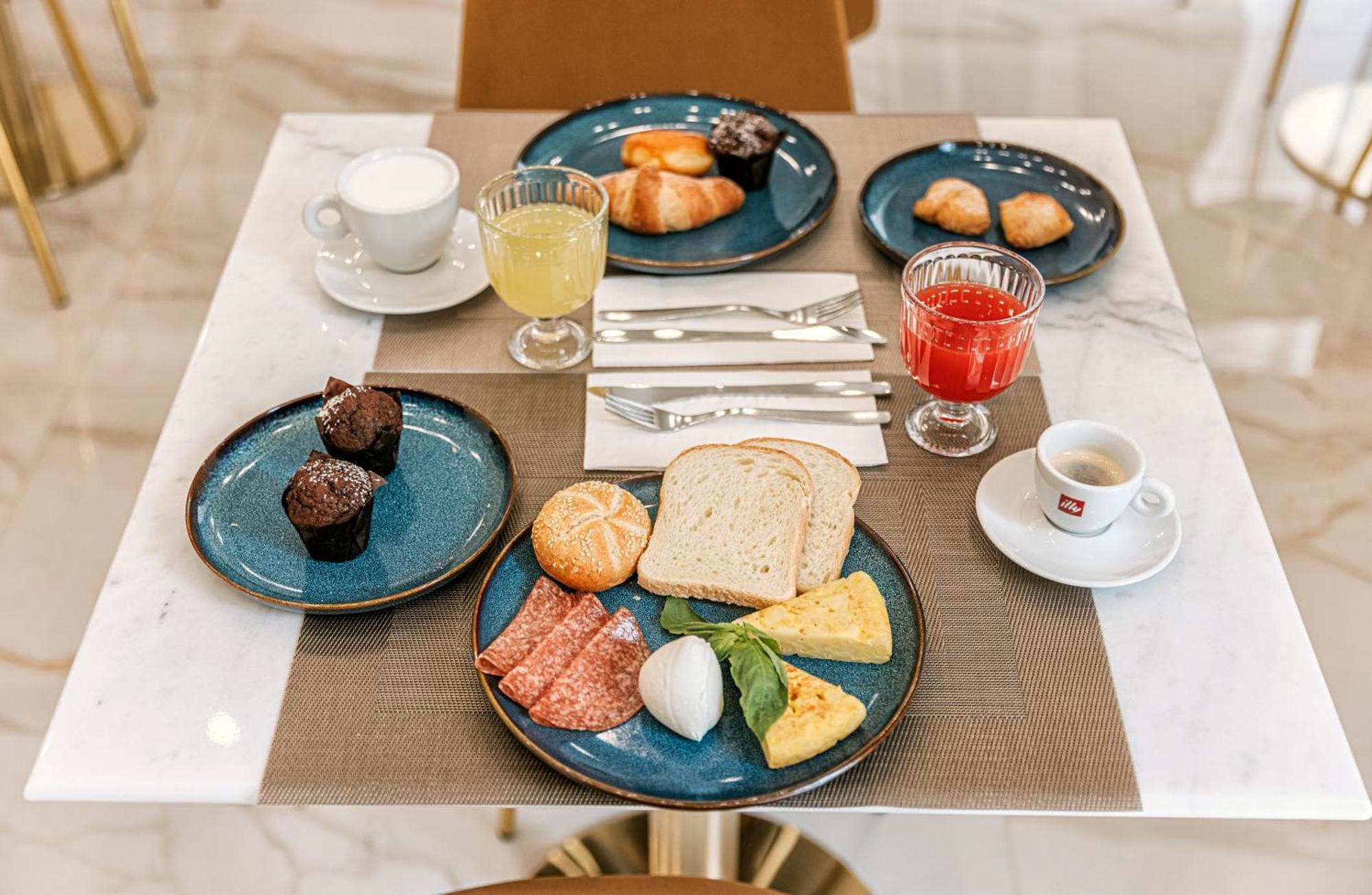 Gentile Suite & Spa Vomero Napels Buitenkant foto