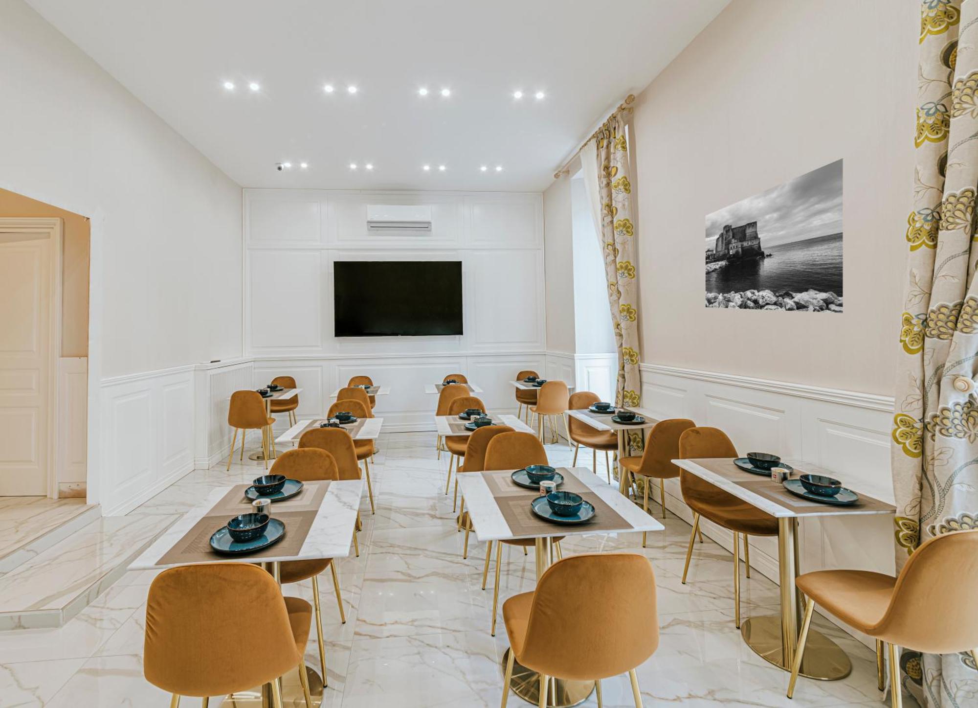 Gentile Suite & Spa Vomero Napels Buitenkant foto