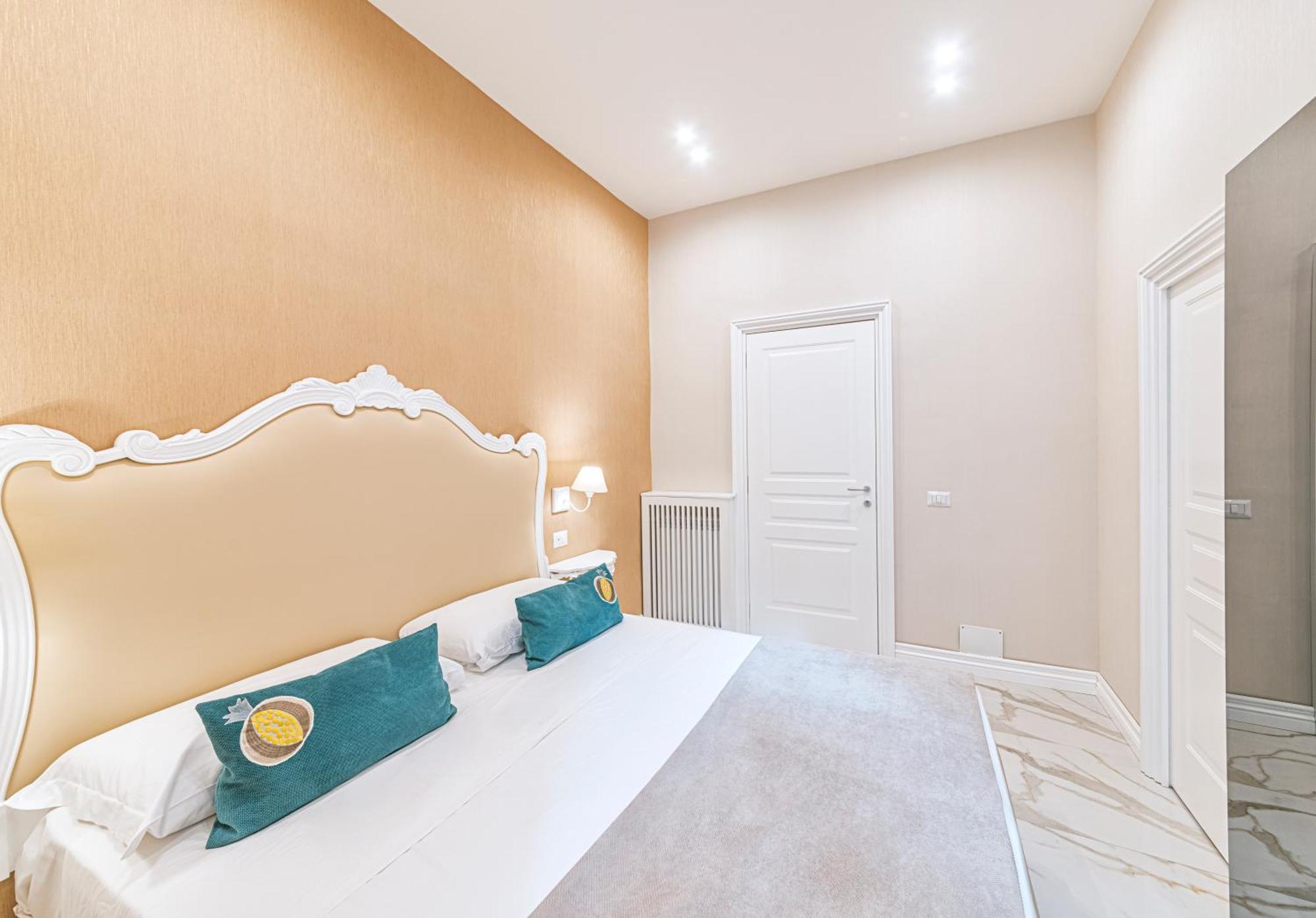 Gentile Suite & Spa Vomero Napels Buitenkant foto