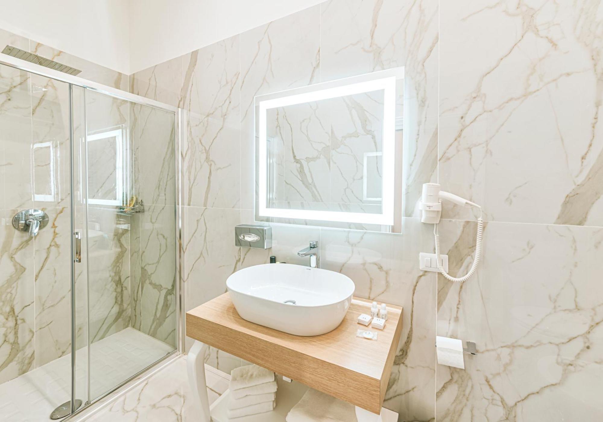Gentile Suite & Spa Vomero Napels Buitenkant foto