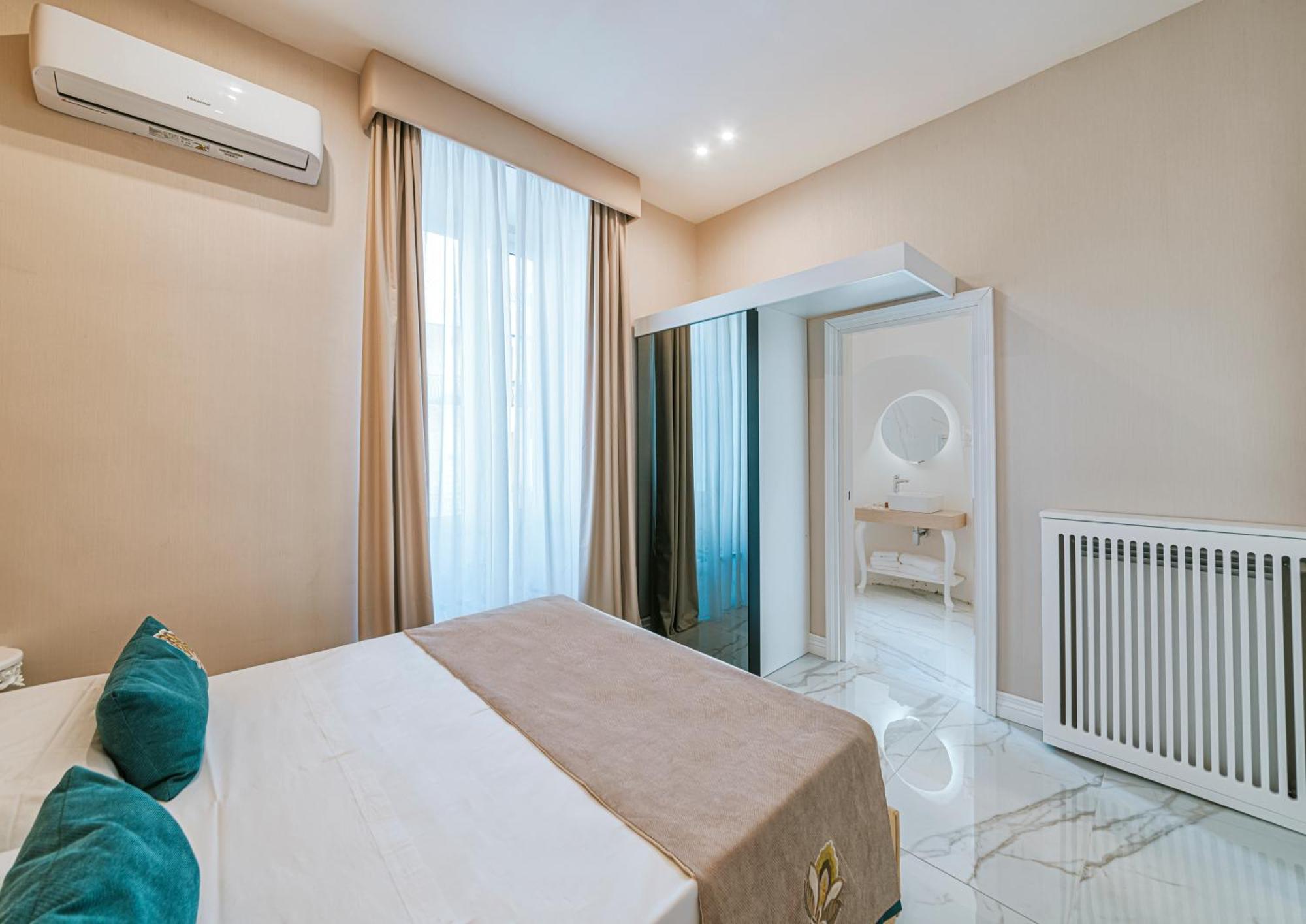 Gentile Suite & Spa Vomero Napels Buitenkant foto